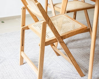 Vintage Trend | FSC® Handgewebter Wiener Rattan Klappstuhl | Gestell aus Eichenholz