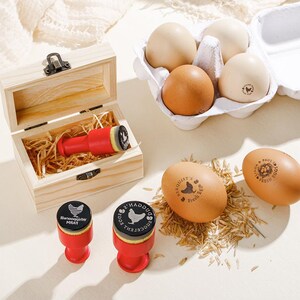 Tampon oeuf frais de ferme personnalisé, Cadeaux pour poulailler pour fermier, Cadeaux coffret en bois, Tampon oeuf de poule pour fermier, Kit de tampon oeuf personnalisé