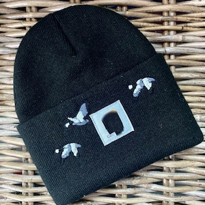 Handbestickte (Markenmarke) Goose Beanie