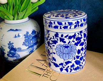 Vintage Blue & White Floral Porcelain Chinese Qianlong Mark Lidded Tea Jar / Container Cannister  Decorative Vase Grandmillenial Chinoiserie