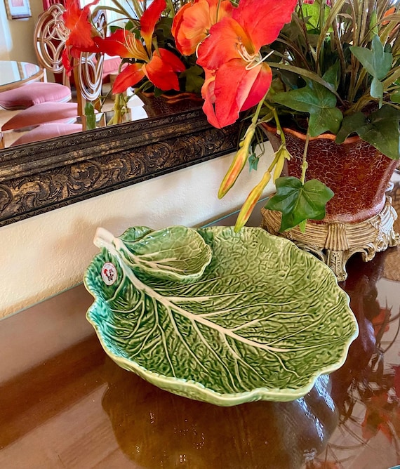 Vintage Bordallo Pinheiro Green Cabbage Leaf Serving Bowl W  display picture 1
