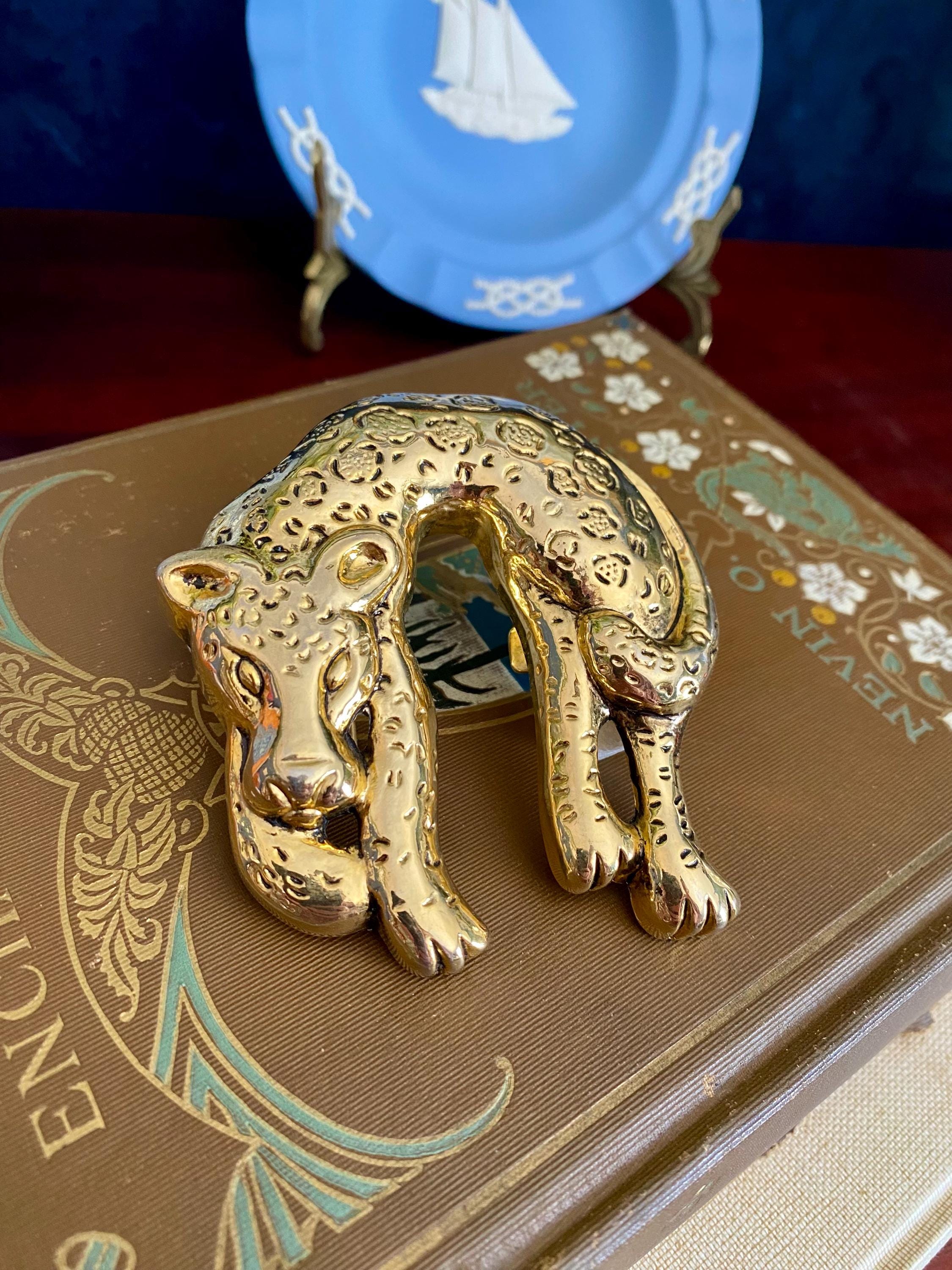 Vintage Doreen Ryan Lions Dogs Large Womens Belt Buckle - DR 94 - Gold Tone Vintage Doreen Ryan DR 94 Gold Tone Seashell Belt Buckle | eBay main image 2