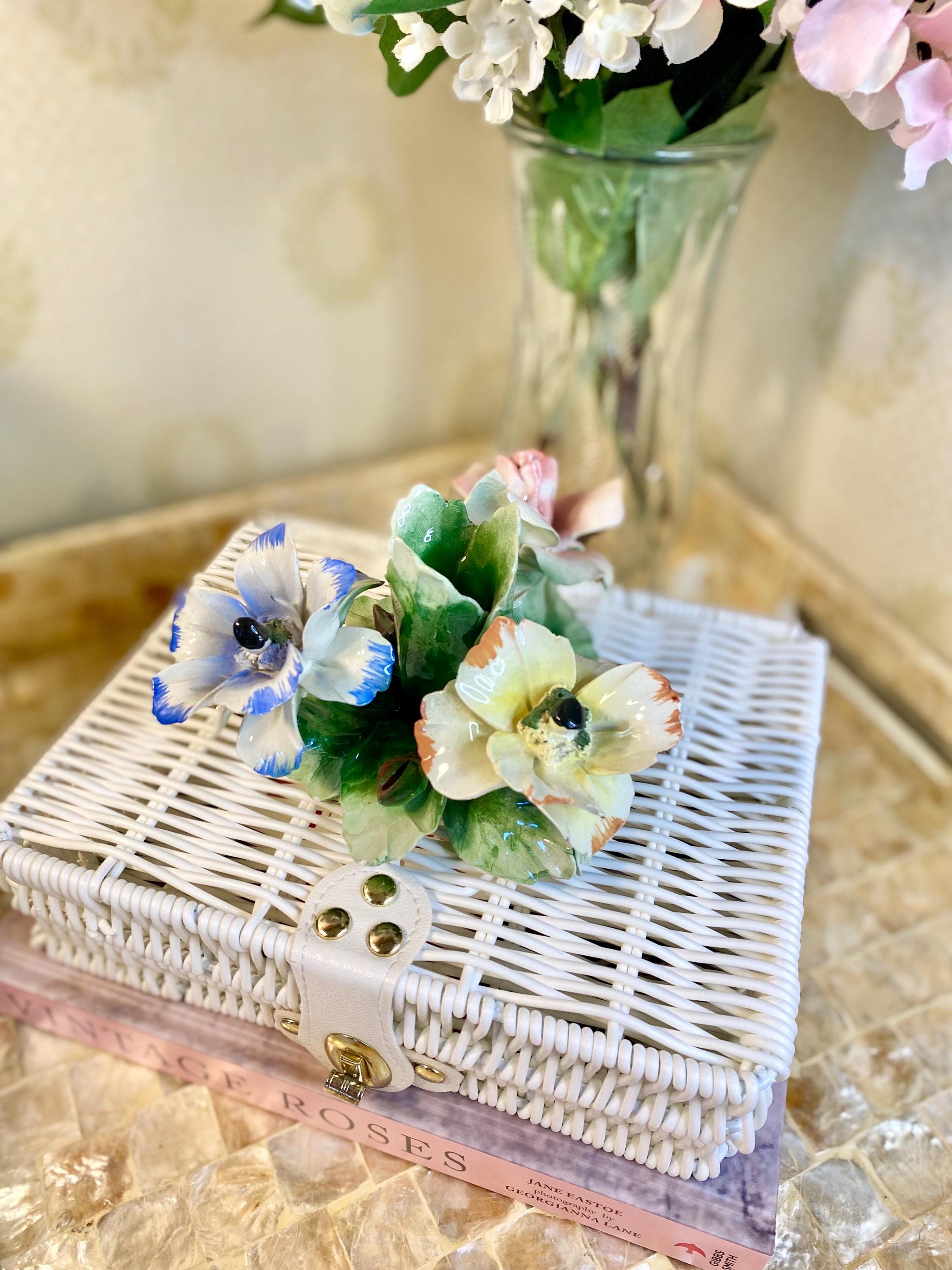 Capodimonte Holder - Etsy