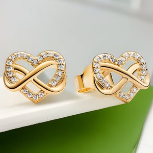 Gold Herz Infinity Ohrstecker, Herz Ohrringe, Infinity Ohrstecker, kleine Strass Ohrringe, Infinity Ohrringe, Herz Ohrstecker