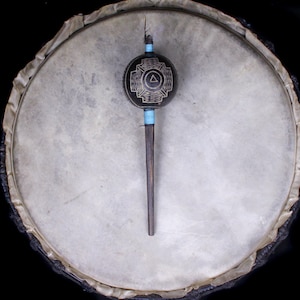 Sjamanistische Shipibo ceremoniële shaker | Handgemaakte dubbelzijdige maracas | Spiritueel instrument uit Peru