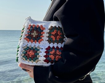 White Knitted Colorful Flower Patterned Shoulder Bag