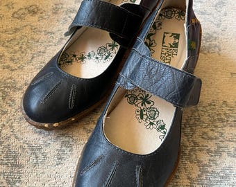 ＊【未使用】CAMPER RIGHT NINA 38 Camper Women's Right Nina Mary Jane Shoe | Costco