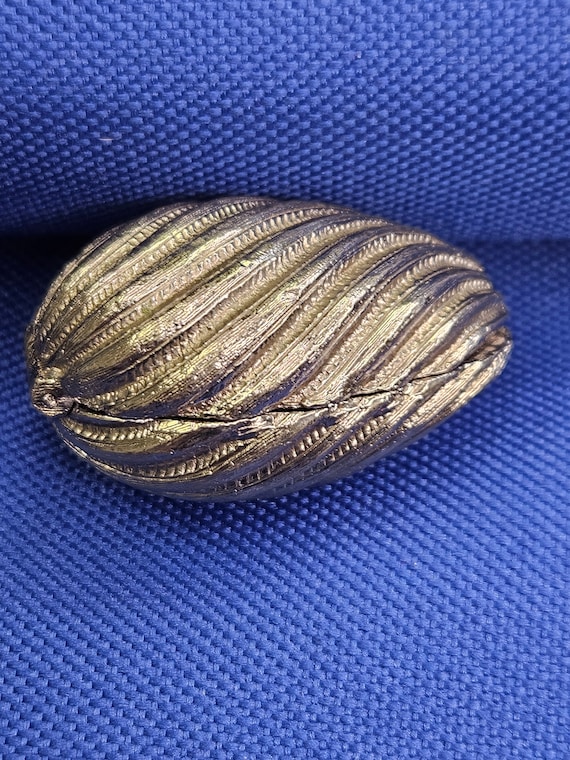 Vintage pewter (silver tone) egg-shaped pillcase