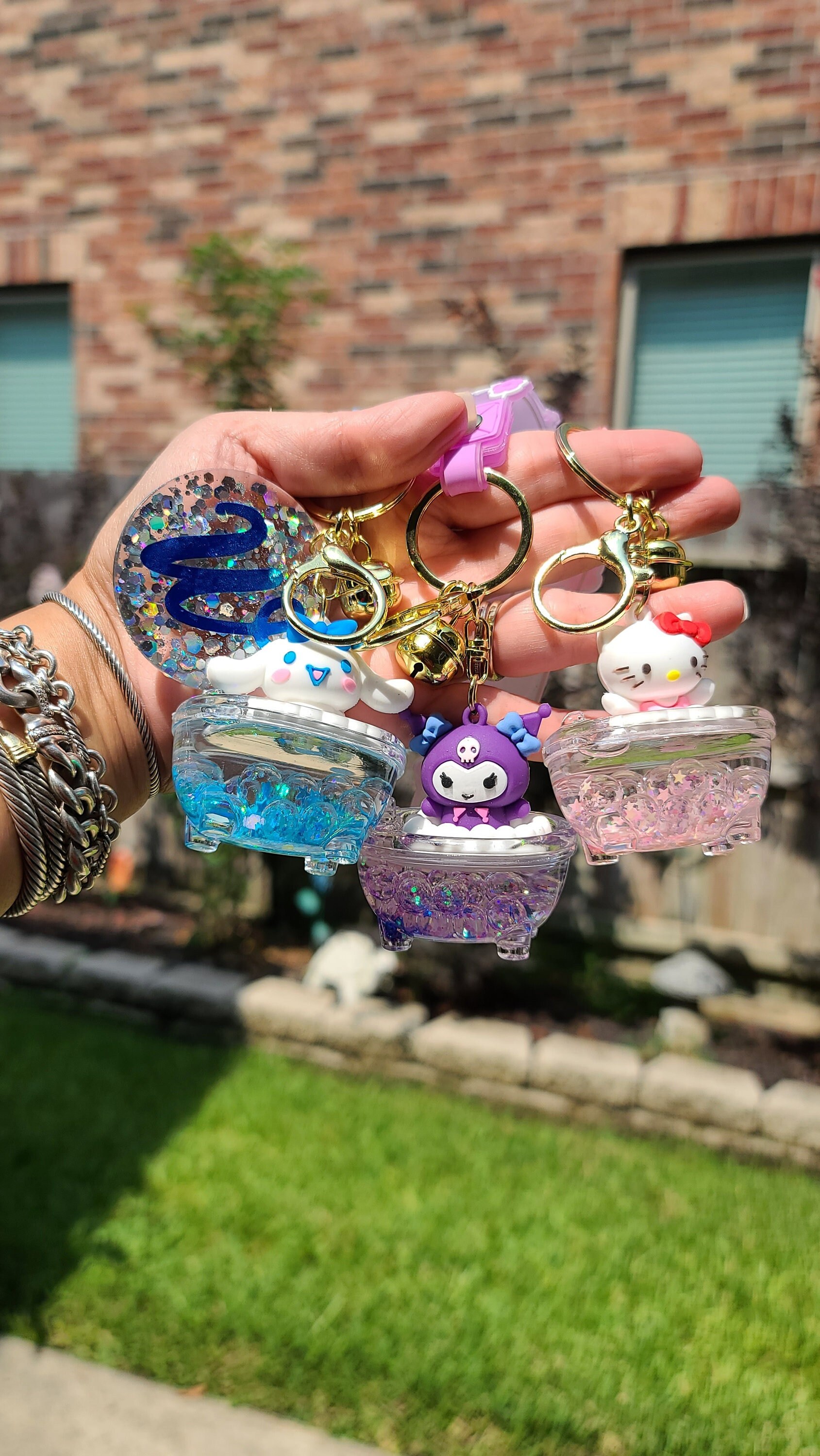 Personalized Liquid Confetti Bathtub Kitty, Cinnamon, Kuromi Cute