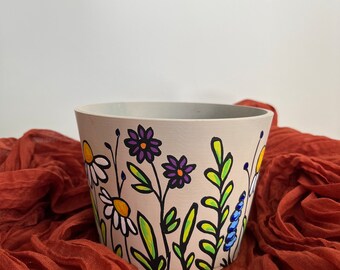 5 Inch Planter | Line Drawing Planter | Hand-Painted Design | Spring Gift | Cool Plant Pot | Floral Plant Pot | Home Decor