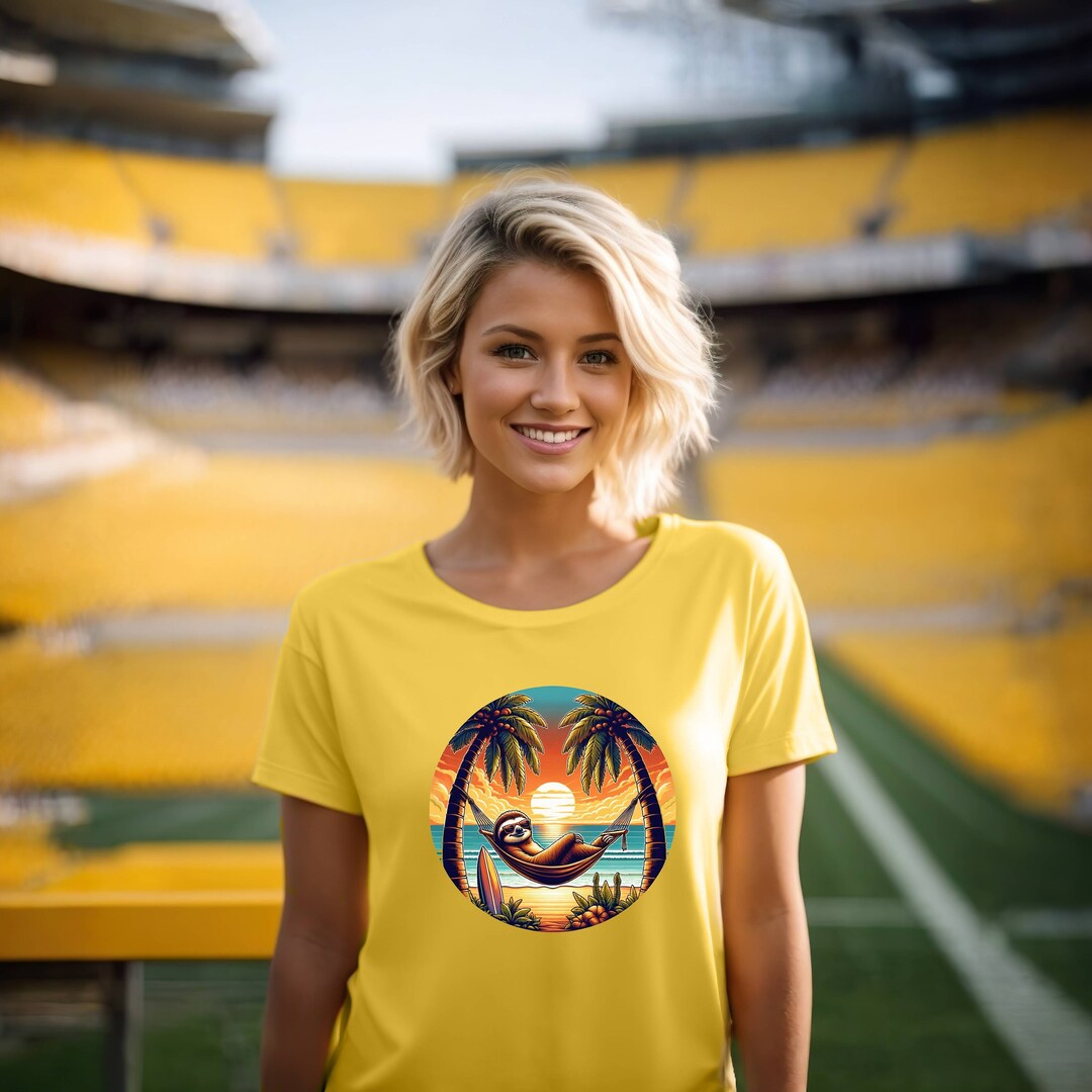 Sunset Sloth Hammock Tee/ Relaxation-inspired Tropical T-shirt/ Beach