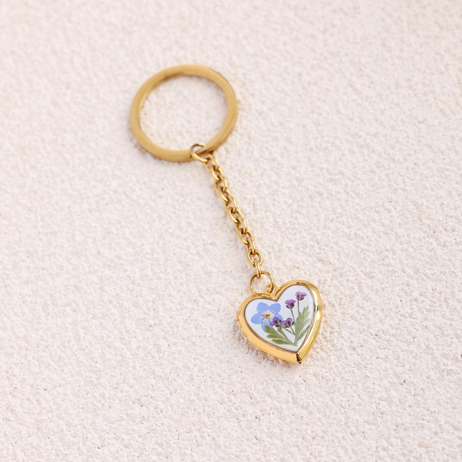 Pressed Powder On Key Chain Custom Photo Heart Keychain, Pressed Flower Forget Me Not Keychain ...