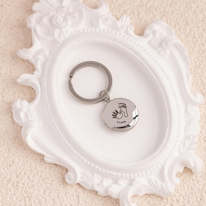 Personalized Mini Keychain with Photo, Photo Small Locket, Engraved Date Keychain, Kid Name Keychain, Memorial Gift, Mom Gift, Gift for Mom