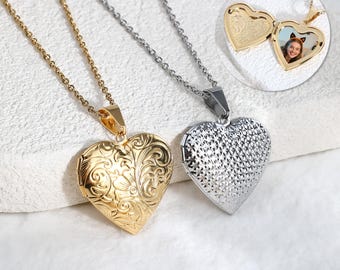 Heart Photo Locket Necklace with Photo, Vintage Locket, Memorial Gift for Mom, Anniversary Gift, Keepsake Jewelry