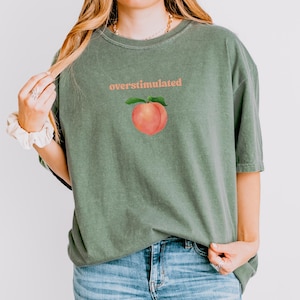 Comfort Colors Trendy Peach tshirt, Peach Booty Tee, Funny Peach Shapes Gift, Hot color tshirt trend, Peaches tshirt, Gift for big booty