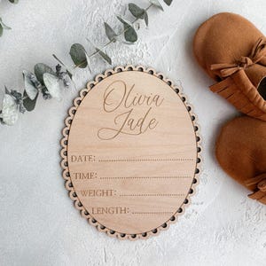 Newborn Birth Announcement l Birth Stat Baby Arrival l Newborn Birth Disc l Wood Hospital Sign l Baby Photo Prop l Announcement Sign