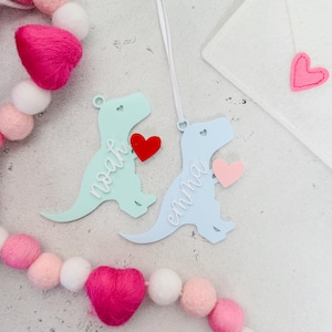 Personalized Dinosaur Valentine&#39;s Day Basket Tag l Love Basket Tag l Custom Gift Tag l Valentine&#39;s Day Name Day l V-day Basket Tag l Acrylic