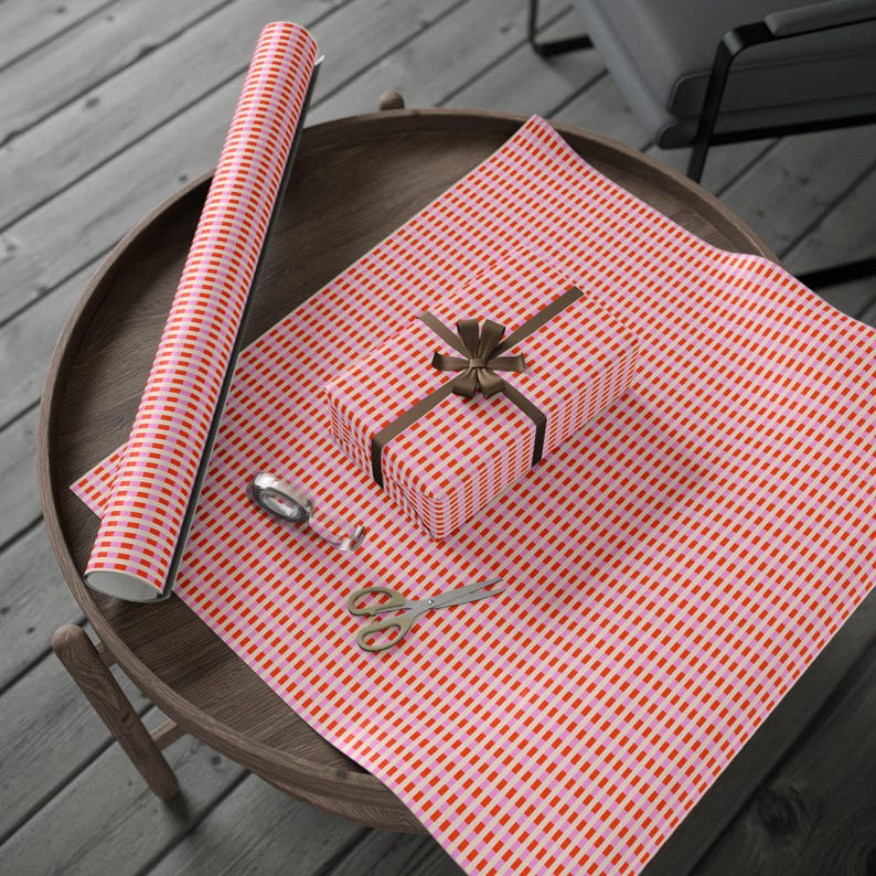 Candy Stripe Christmas Wrapping Paper, Pink and Red Modern Gift Wrap Bild 4