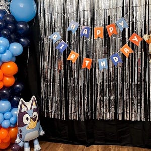 Bluey and Bingo diy balloon garland. Birthday balloons. Blue dog party