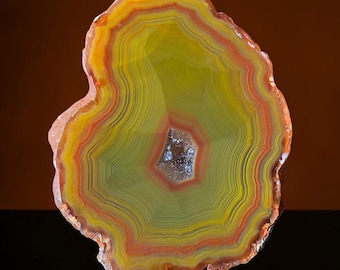 Condor Agate 2” with Golden Parallax. San Rafael Mendoza, Argentina