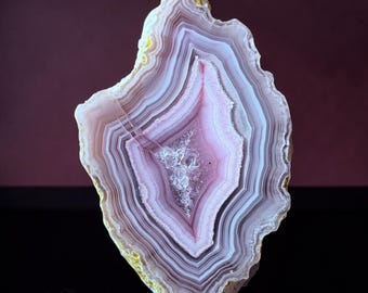 Laguna Agate 2.5” Pink and Purple incredible high contrast parallax, Chihuahua Mexico