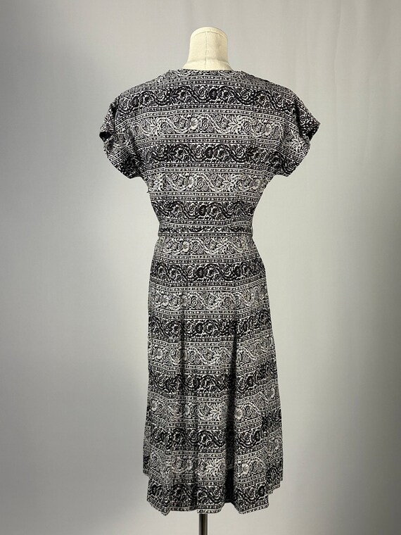 1940s Day Dress - image 2