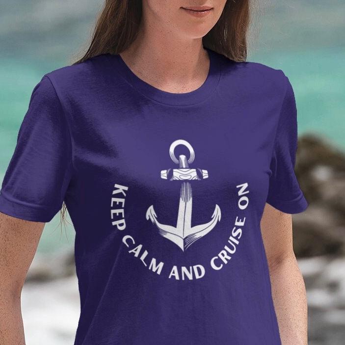 Le magliette per la famiglia sono abbinate a Keep Calm e Cruise On