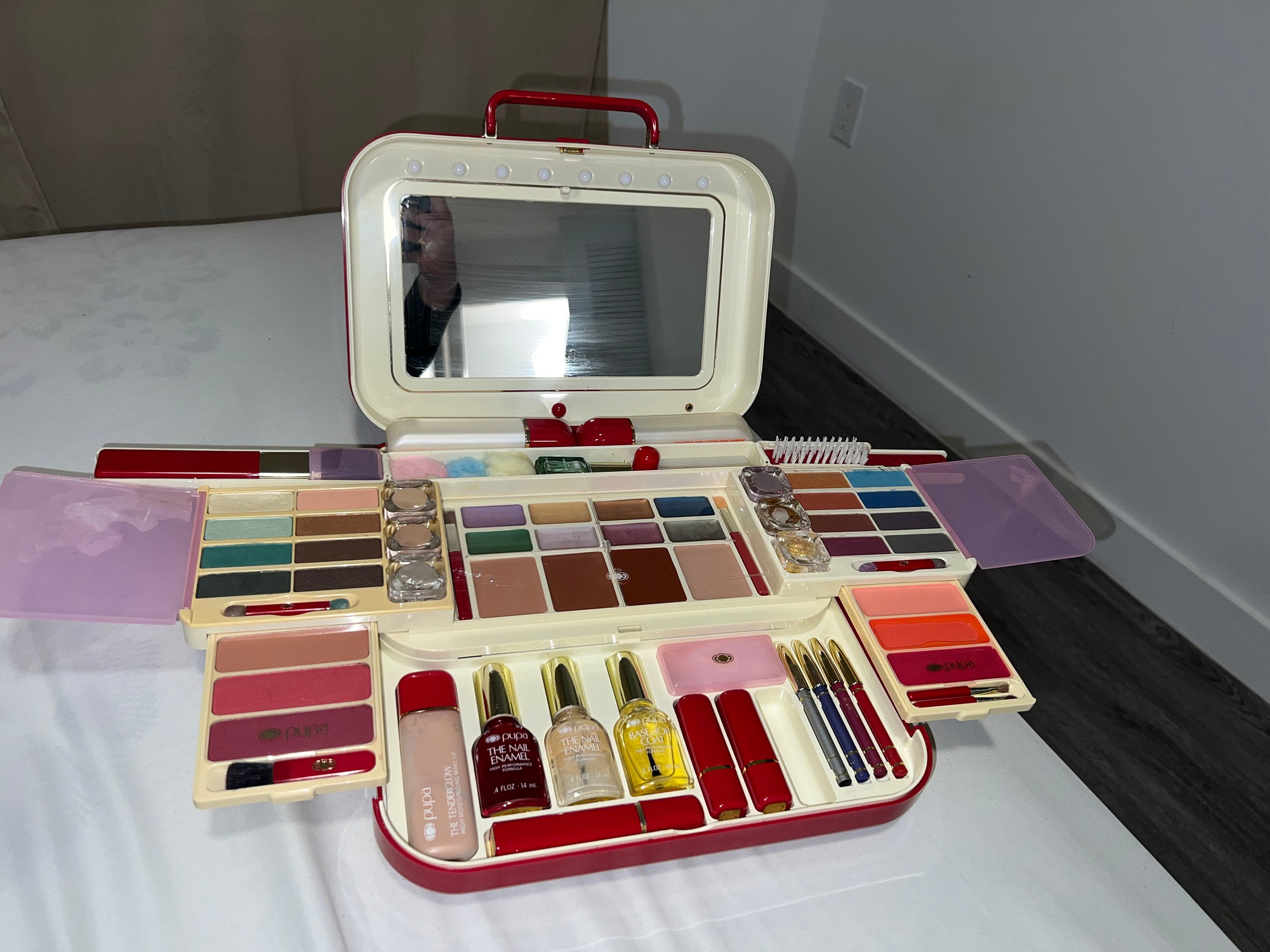 Coffret Maquillage PUPA Pupart - Neuf - Effet Brillance, Longue Tenue - Fabriqué En Italie