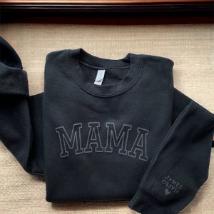 Sudadera de mamá personalizada con nombres de niños / Letras de hojaldre / Letras en relieve / Regalo para mamá / Mamá Suéter Mamá Regalo de cumpleaños Regalo para mamá Regalos imagen 2