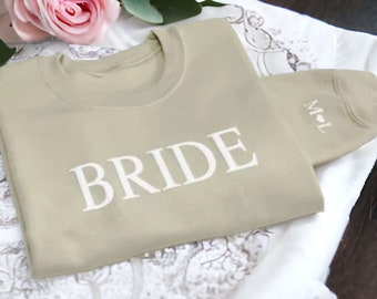 Aangepaste bruid sweatshirt engagement bruids douche cadeau gepersonaliseerde toekomstige mevrouw trui met initiële hart mouw cadeau voor haar verjaardagscadeau