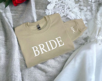 Angepasstes Sweatshirt für Verlobungen Brautpartys Geschenk Zukunft Frau Geschenk Feiern Sie Liebe mit Anfangsherz-Hülsen-Mutter-Tagesgeschenk