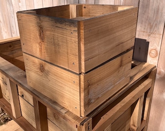 Cedar Planter Box - Montage erforderlich - vorgebohrt