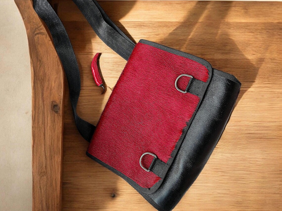 Vintage shoulder messenger bag swiss design by Walter Maurer, foto 1 di 5
