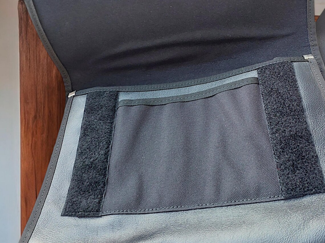 Vintage shoulder messenger bag swiss design by Walter Maurer, foto 3 di 5