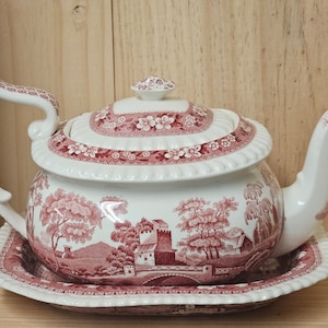spode Tower Pink Teapot and dish set