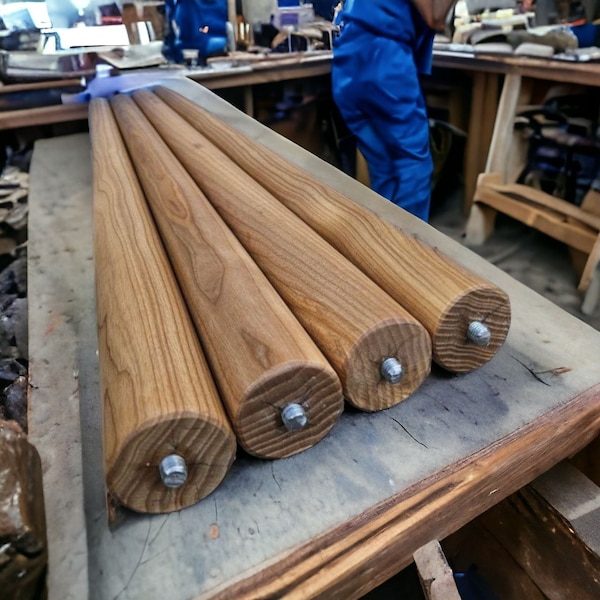 Bauernhaus Tischbeine Set 4, handgefertigte Tischbeine aus Holz in einem Landhaus, Kücheninselbeine, Beine für Möbel, Couchtischbeine