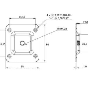 Puede incluir: Una placa met&aacute;lica cuadrada con cuatro agujeros y un agujero central. La placa tiene unas dimensiones de 4,5 cm por 4,5 cm y un grosor de 0,6 cm. La placa tiene un agujero roscado en el centro para montar un tornillo. La placa est&aacute; dise&ntilde;ada para montar un asa u otro objeto.