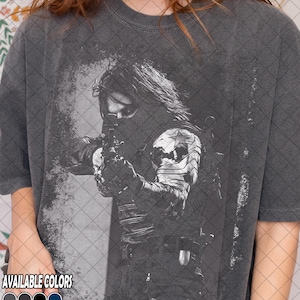 Retro 90&#39;s Comfort Colors Wintersoldat T-Shirt, Wintersoldat Bucky Barnes Fan T-Shirt Grafik-T-Shirt, Geschenk für Frauen und Männer Unisex T-Shirt
