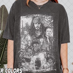 Camiseta unisex retro de los 90 con colores cómodos de Piratas del Caribe: La maldición de la Perla Negra, Jack Sparrow, regalo para mujer y hombre.