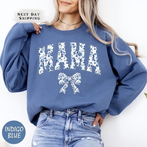 Chinoiserie Bow Mama Sweatshirt, Cute Girly Aesthetic Crewneck for Moms, Trendy Blue Ribbon Sweater, Cozy Mother’s Day Gift for Her
