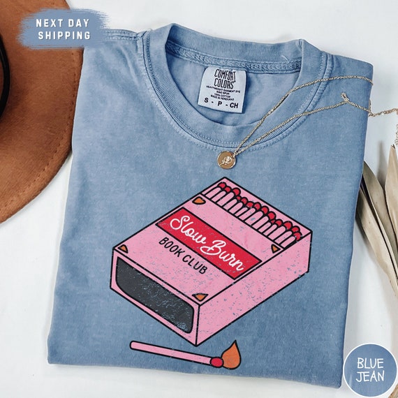 Slow Burn Book Club Vintage Shirt, Comfort Colors Romance Reader Tee, Book Lover Gift,Girlie Slow Burn Graphic Tee,Bibliophile Bookish Merch