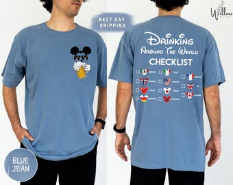 Camiseta Disney Drinking Around The World con colores cómodos, lista de verificación delantera y trasera con Mickey, cerveza, Minnie y vino, y viaje a Epcot para parejas.