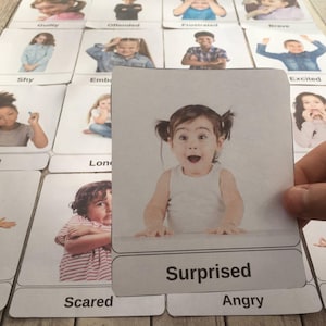 Emotie-flashcards voor kinderen Echte foto| Gevoelens-flitskaarten | Sociaal-emotioneel leren | Afdrukbare 27 emotiekaarten | Montessorimaterialen