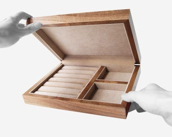 Houten sieradendoos met vakjes voor het opbergen van ringen, notenhouten sieradenopberger Premium kwaliteit voor haar, gepersonaliseerde sieradendoos voor ketting