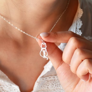 Personalized Cat Named Necklace, Cat Memorial Gift, Cat Lover Necklace, Cat Silhouette Necklace, Custom Gold Name Necklace, Gift for Her