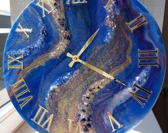 Electric Blue & Gold Resin Wall Clock: Natural Crystals, Silent Modern Decor