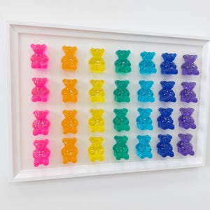 Bright Rainbow Gummy Bear Pop Art 3D Resin Sculpture Wall hanging Wall Art Resin Kids Room Decor Modern Galery Framed Candy Decor 12 x 17&#39;&#39;
