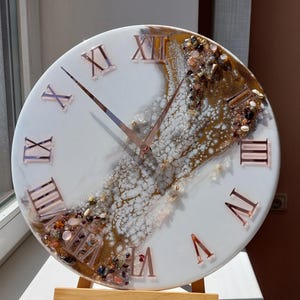 Luxury Resin Wall Clock – White Beige Gold – Crystal Epoxy Art Unique Gift for Wedding or Birthday