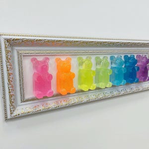 Resin Wall hanging Rainbow Colorful Gummy Bear Wall Art Modern Pop Art 3D Resin Kids Room Decor Candy Decor 20 x 7 &#39;&#39;
