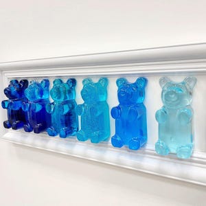 Resin Wall hanging Gummy Bear Wall Art Modern Pop Art 3D Resin Kids Room Decor Blue Candy Decor 15.5 x 5.5 &#39;&#39;